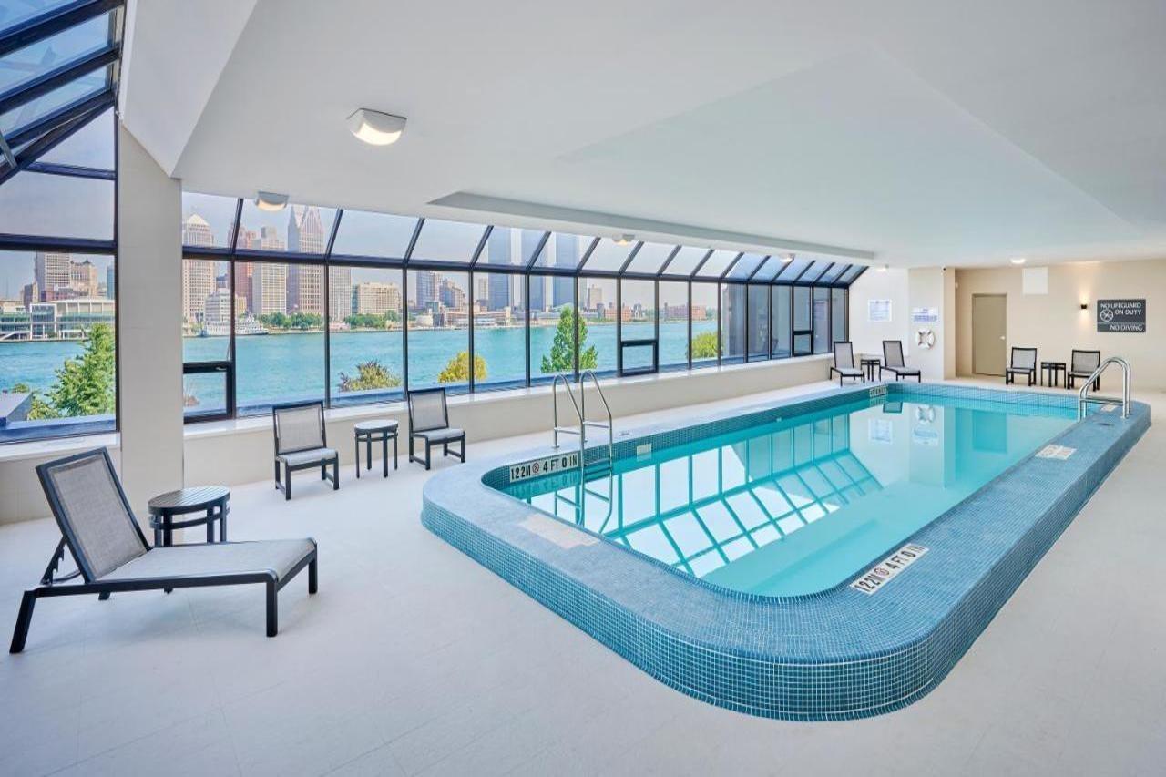 Отель Doubletree By Hilton Windsor, On Экстерьер фото